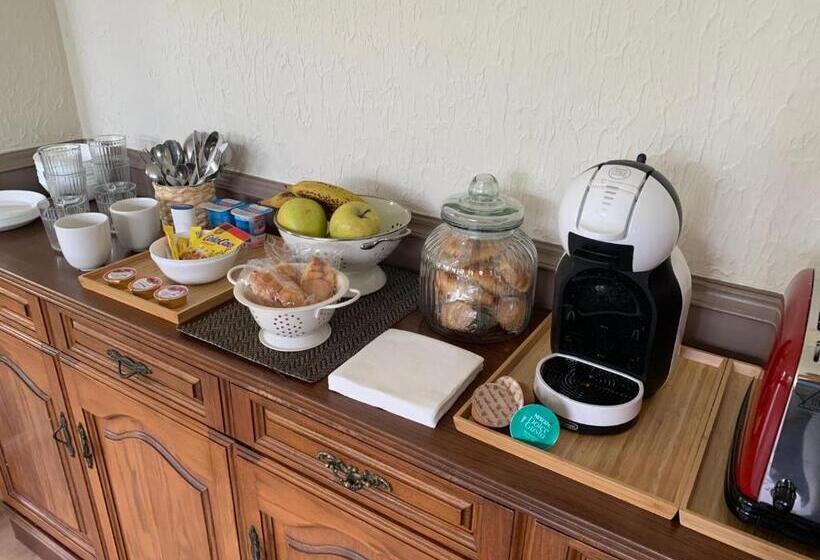 Номер Стандарт, San Marcus