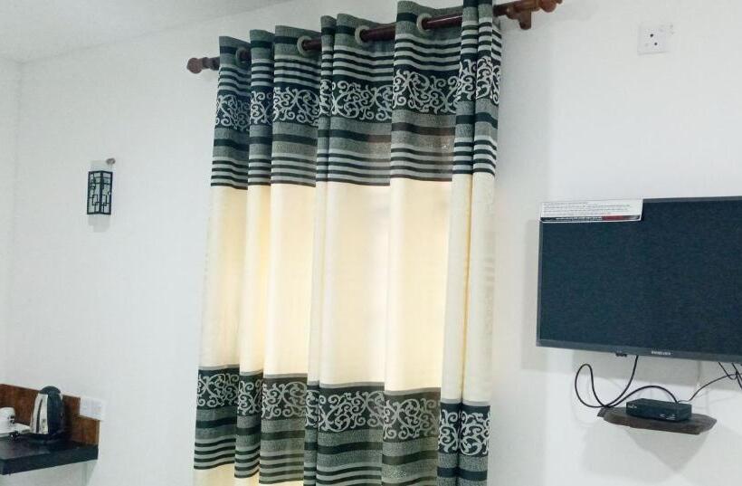 חדר משפחתי דלוקס, Sigiri Suncap Cottage