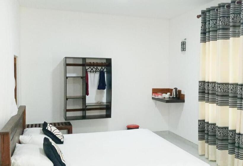 חדר משפחתי דלוקס, Sigiri Suncap Cottage