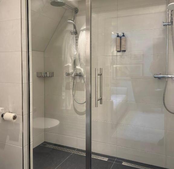 סוויטה, Badhotel Bruin