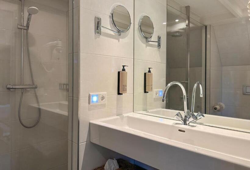 סוויטה, Badhotel Bruin