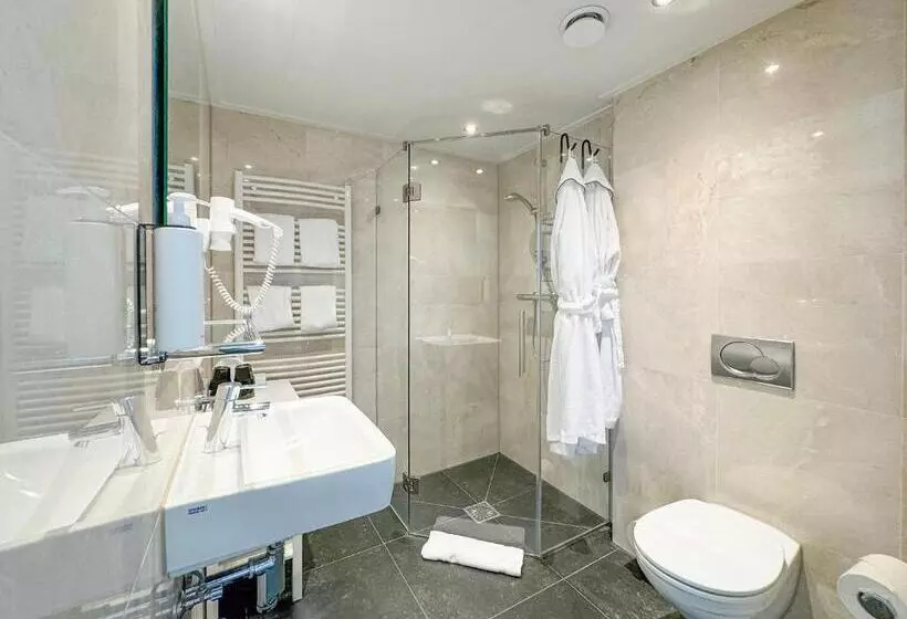 ファミリールーム, Badhotel Bruin