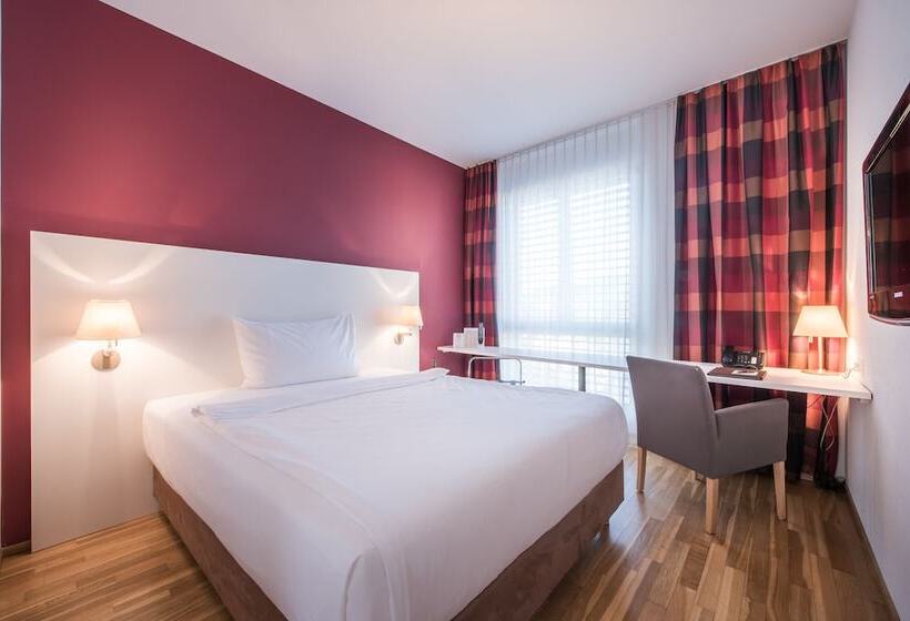 חדר סטנדרט יחיד, Arcade