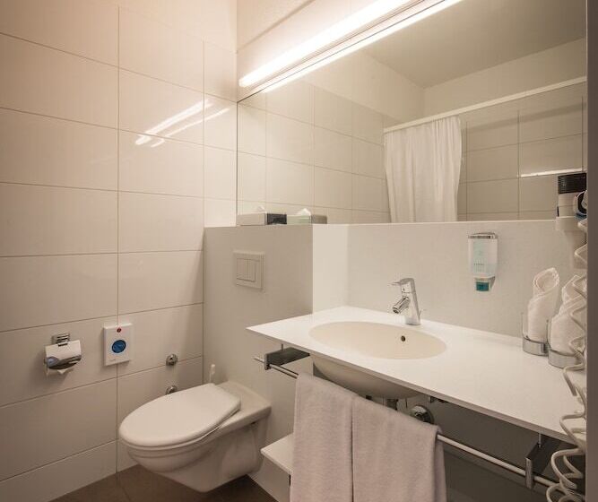 חדר סטנדרט, Arcade