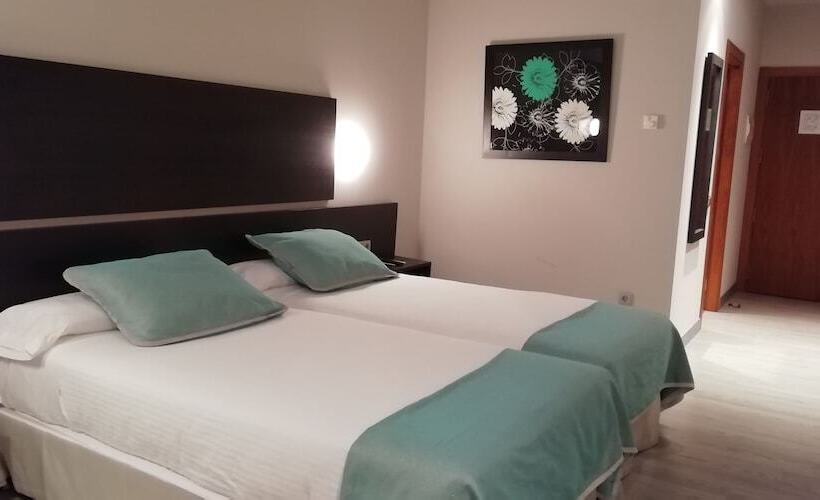 Номер Стандарт, Ciudad De Ponferrada, Ascend Hotel Collection