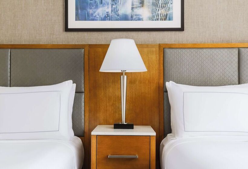 带2个双人床的标准工作室, Doubletree By Hilton Hotel New York City Chelsea