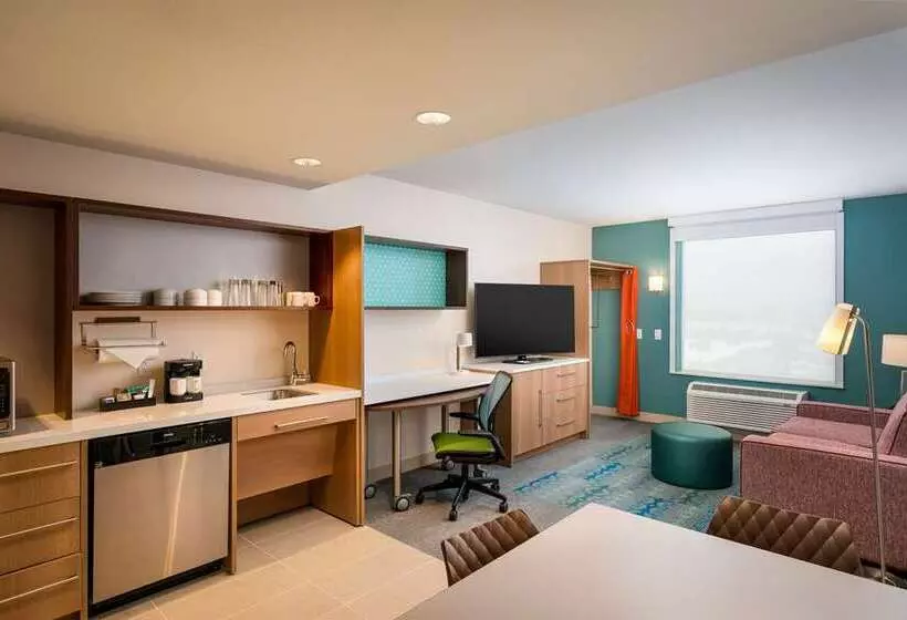 Sviitti King-vuode, Embassy Suites By Hilton Fort Myers Estero