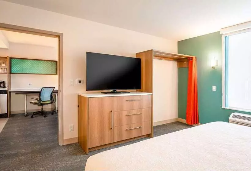Sviitti King-vuode, Embassy Suites By Hilton Fort Myers Estero