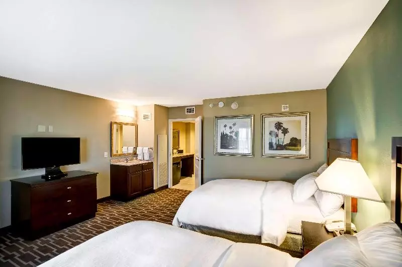 プールビュースイート, Embassy Suites By Hilton Fort Myers Estero