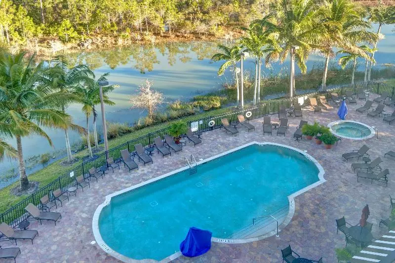 プールビュースイート, Embassy Suites By Hilton Fort Myers Estero