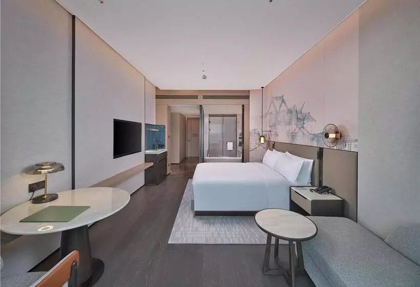 اتاق استاندارد با چشم‌انداز رودخانه, Hilton Baton Rouge Capitol Center