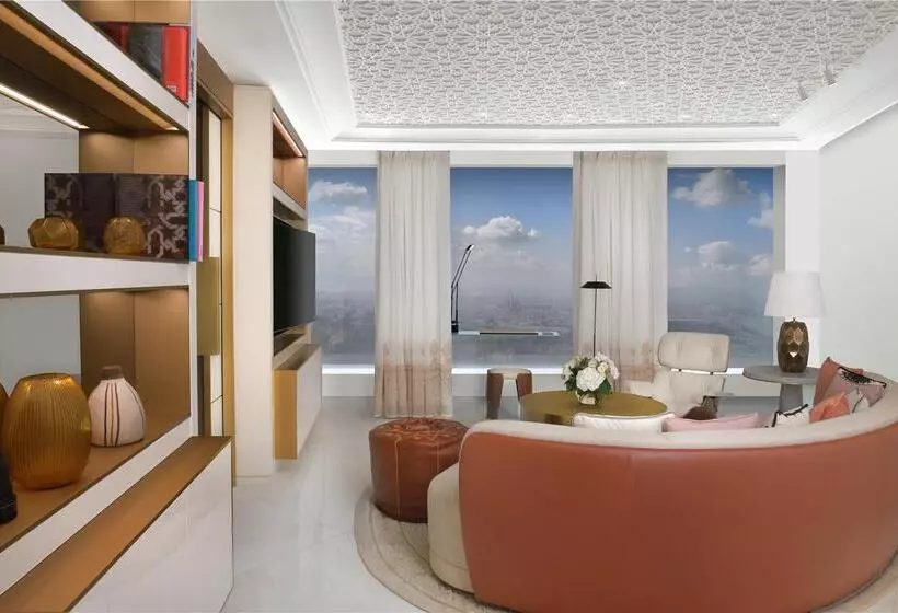 سوئیت با تخت بزرگ, Hilton Baton Rouge Capitol Center