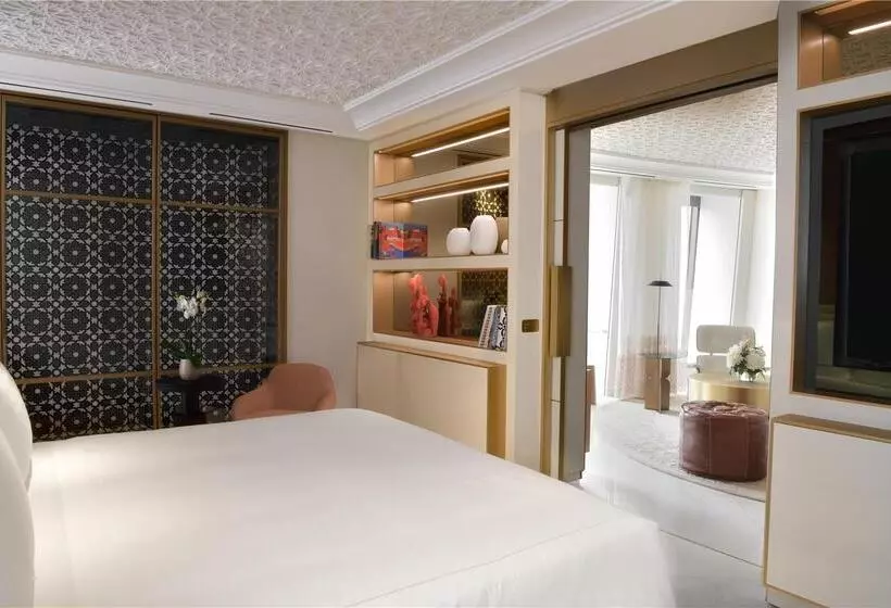 سوئیت با تخت بزرگ, Hilton Baton Rouge Capitol Center