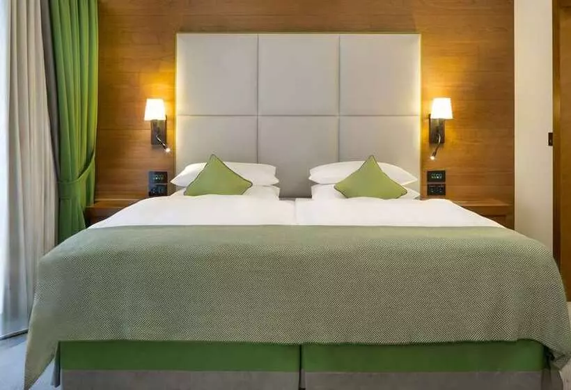 اتاق استاندارد با چشم‌انداز رودخانه, Hilton Baton Rouge Capitol Center