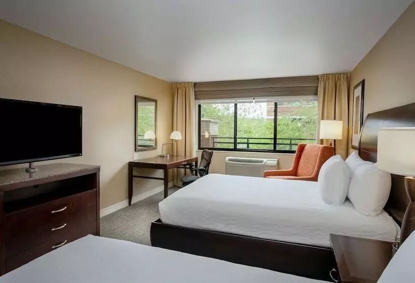 Standard-invahuone, Hilton Garden Inn Seattle Issaquah