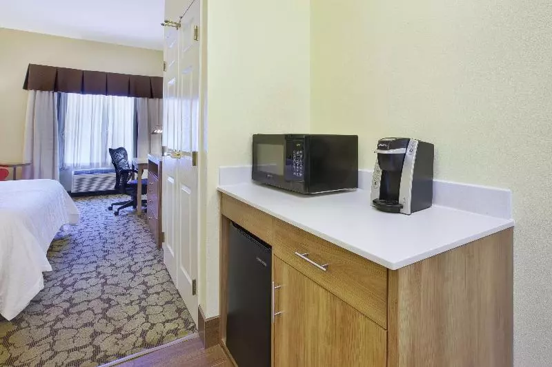 Standard-huone King-vuode, Hilton Garden Inn Wichita