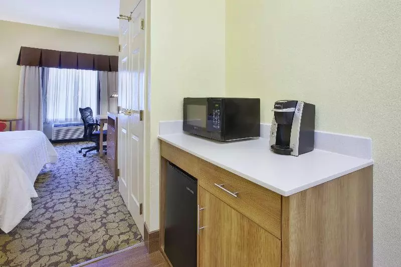 Standard-huone King-vuode, Hilton Garden Inn Wichita