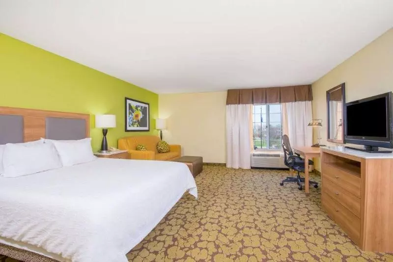 Standard-huone King-vuode, Hilton Garden Inn Wichita