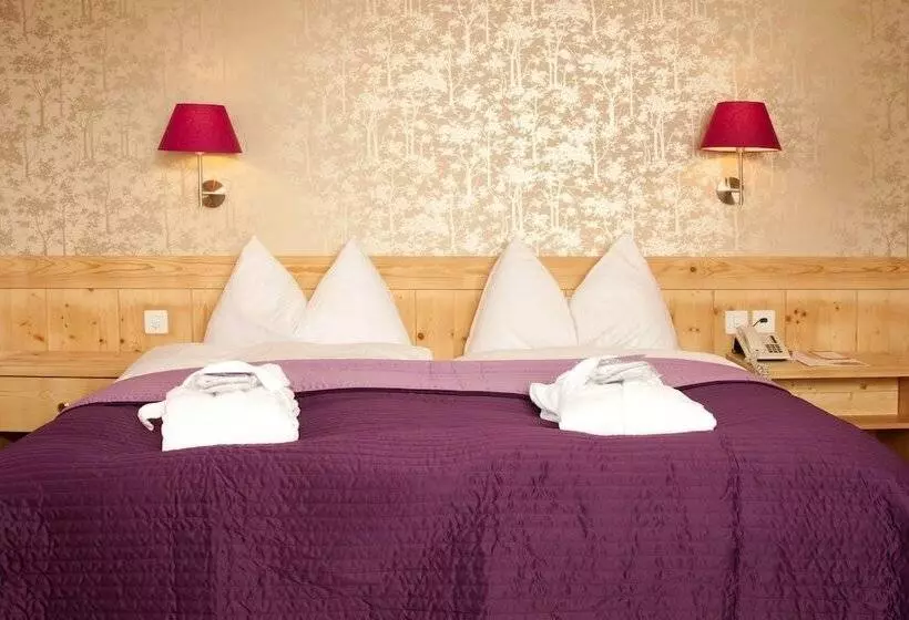 اتاق کلاسیک, Rosatsch