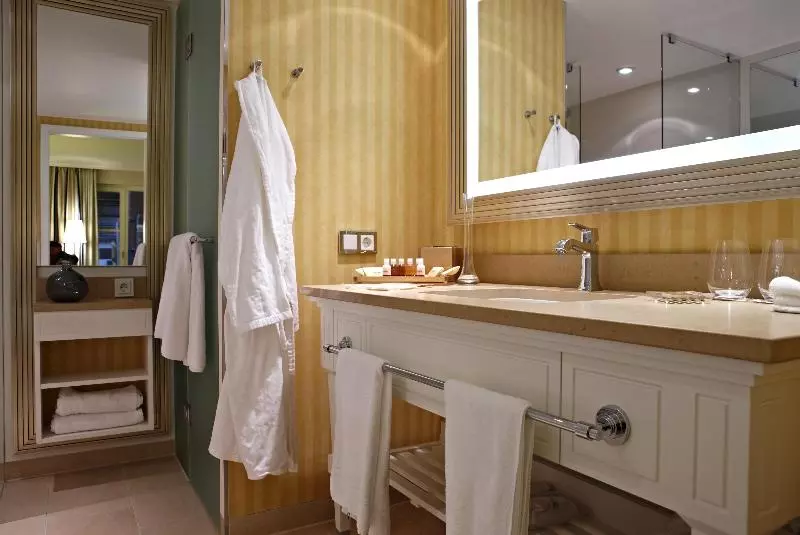 اتاق لوکس, Steigenberger Grandhotel & Spa Heringsdorf