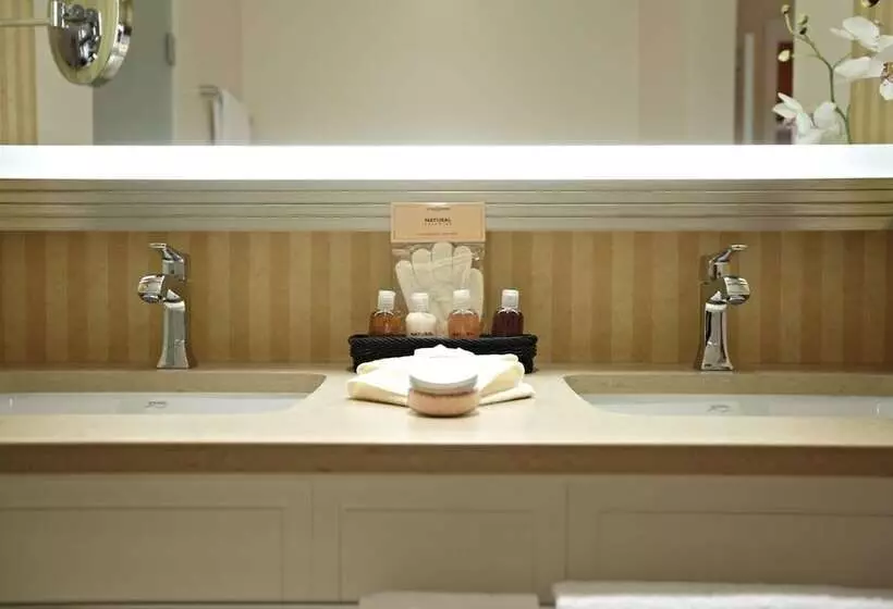 اتاق لوکس, Steigenberger Grandhotel & Spa Heringsdorf