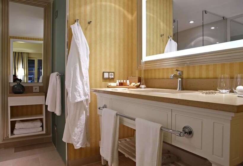 اتاق لوکس, Steigenberger Grandhotel & Spa Heringsdorf