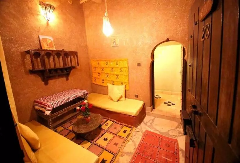 اتاق سوپریور, Riad Maktoub