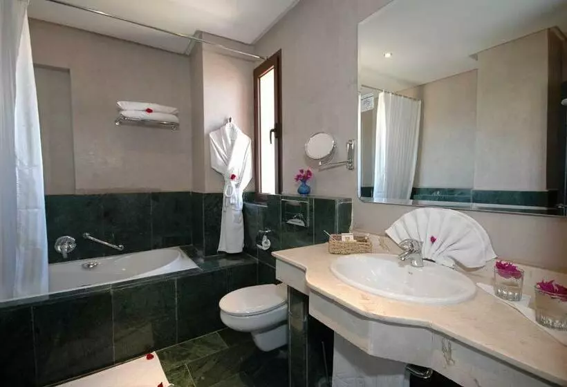 سوییت خانوادگی, Zalagh Kasbah Hotel & Spa