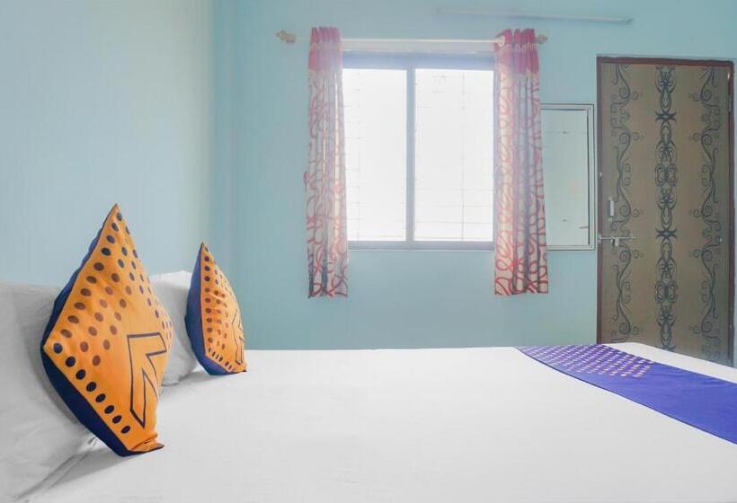Трехместный Номер Классика, Spot On 79676 Hote Kinara Lodging And Restaurant