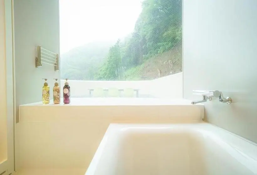 Perhehuone, Takaone Activity＆stay
