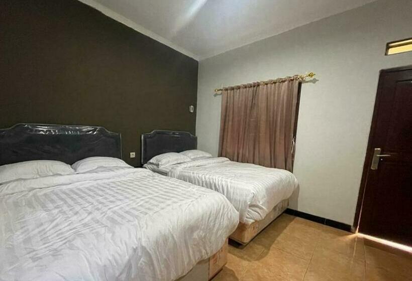 غرفة قياسية, Villa Kampoeng City Wonosalam Mitra Reddoorz