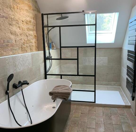 Вилла Deluxe 1 Спальня, Château Du Mauny, Gîtes Et Chambres D Hôtes En Bourgogne