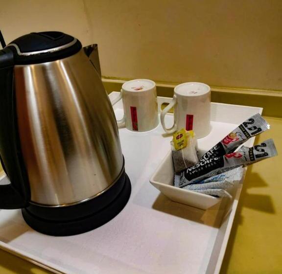 Estudi Deluxe, المبيت للشقق الفندقية