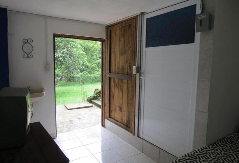 スタンダードスタジオ, Casa Verde Xilitla By Rotamundos