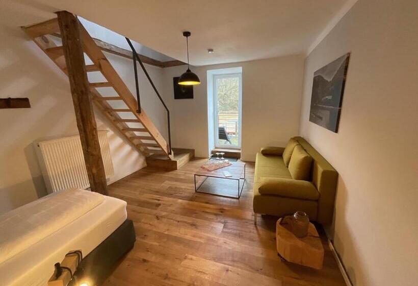 غرفة قياسية مزوَّدة بشُرفة, Saarschleifenlodge