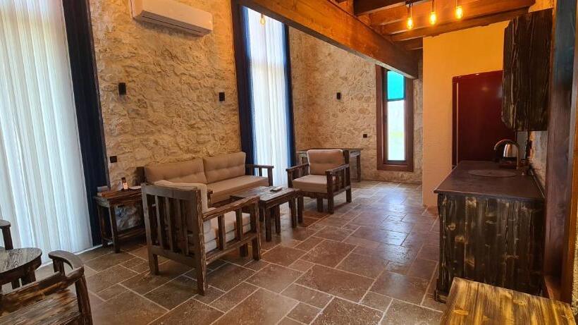 סוויטה אקזקיוטיב, Marisstone Hotels