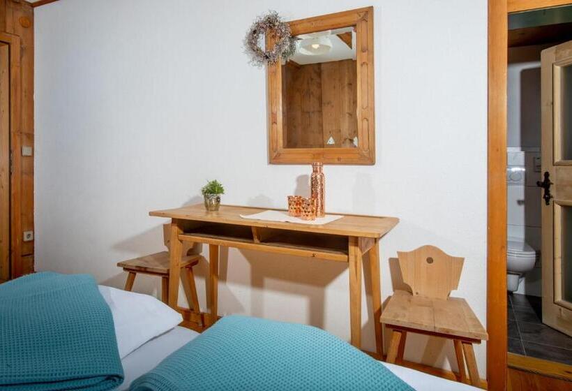 스탠다드 룸 산 전망, Bruggenwirt