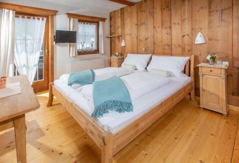 스탠다드 룸 산 전망, Bruggenwirt