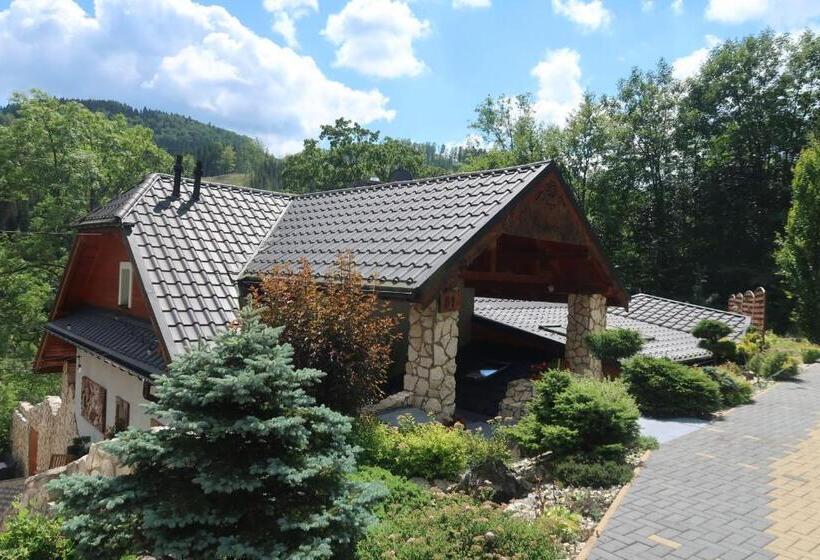 Апартаменты 2 Спальни, Penzion Bawaria