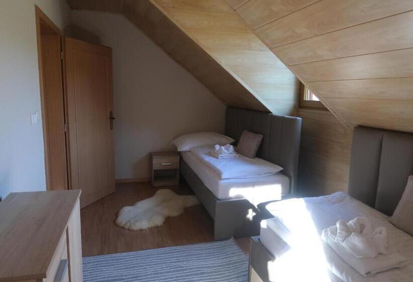 Апартаменты 2 Спальни, Penzion Bawaria