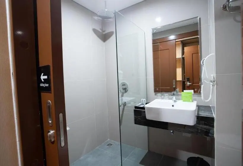 デラックスルーム, Braling Grand Hotel Purbalingga, Azana Hotels Collection