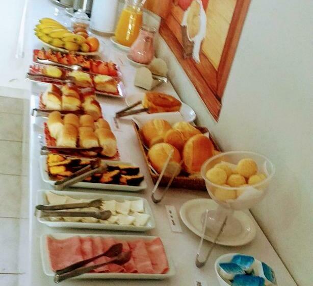 Pokój Czteroosobowy Standard, Guarini