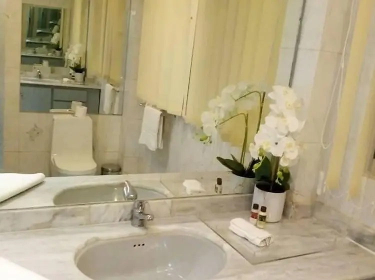 اتاق لوکس, La Baie Des Orchidées