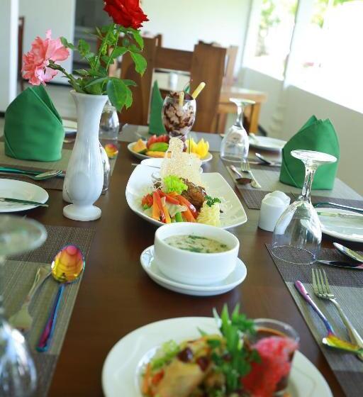 패밀리 스위트, The Lion Kingdom Sigiriya