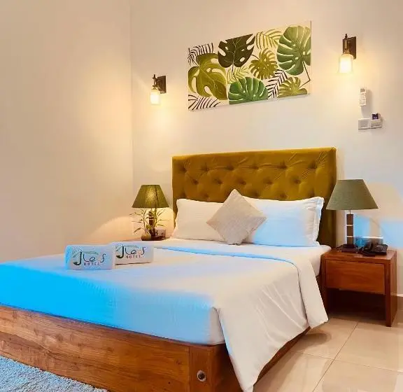 デラックスルーム, J Leaf Hotel By Blue Bird
