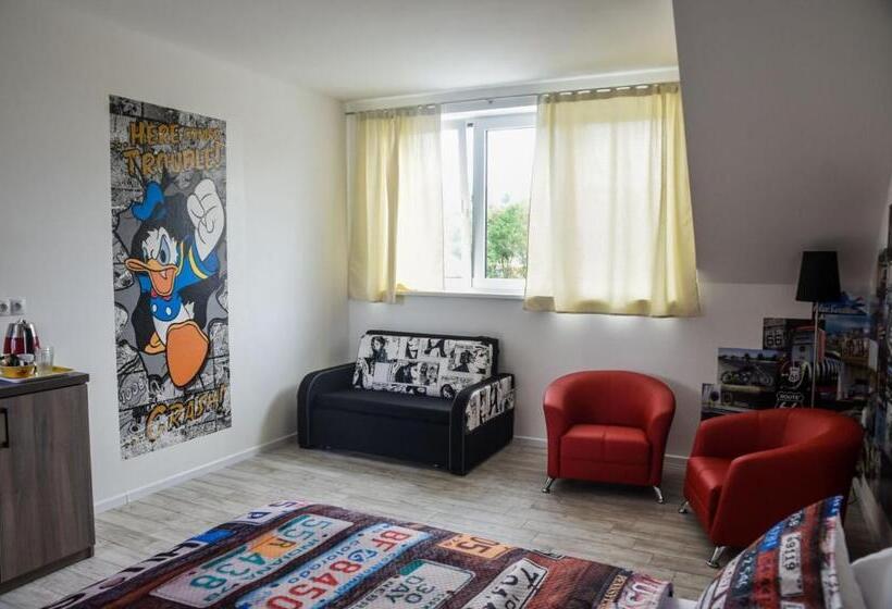 Номер Стандарт Трехместный, Motel Eldorado