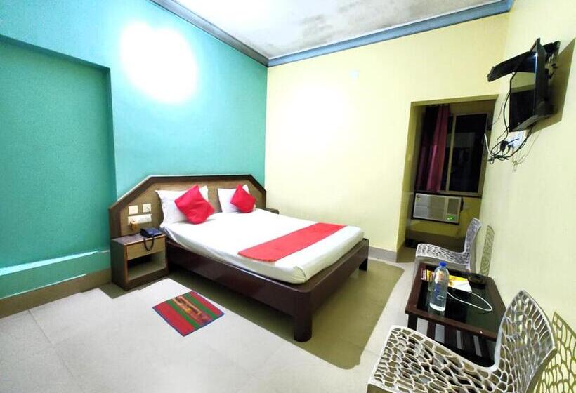 اتاق لوکس, D 2 Holiday Inn Puri Near Sea Beach   Excellent Service Recommended