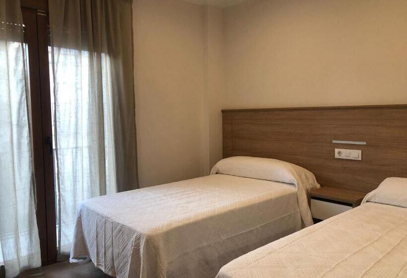 غرفة قياسية, El Montoro