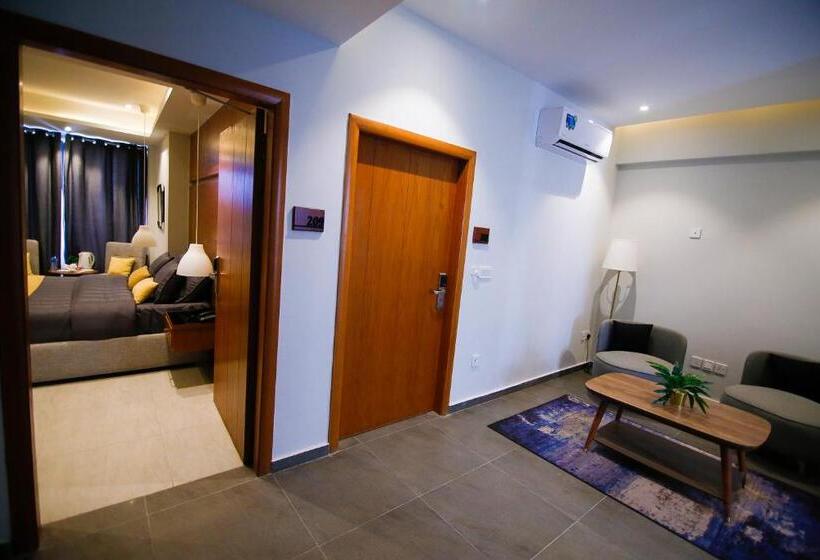 اتاق استاندارد با بالکن, Space Express