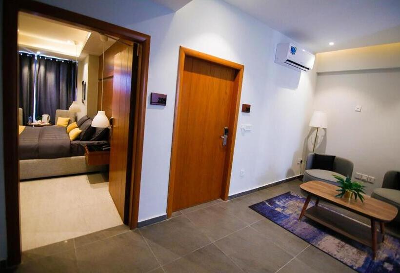 اتاق استاندارد با بالکن, Space Express